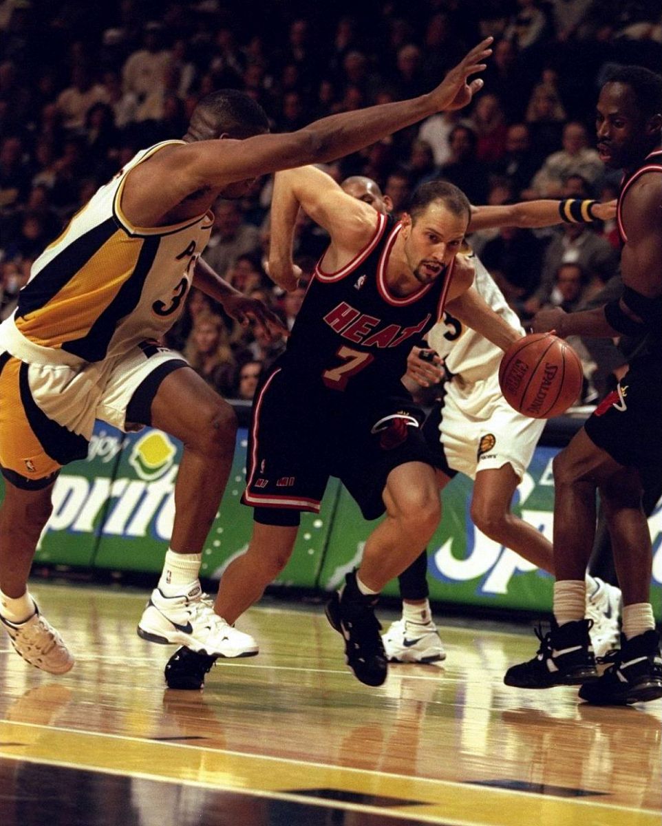 从控卫到中锋的球员,从后卫打到中锋的有谁