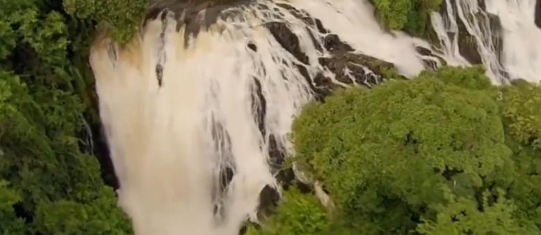 中国最大的瀑布是什么瀑布在哪里,世界落差最大的瀑布是什么瀑布
