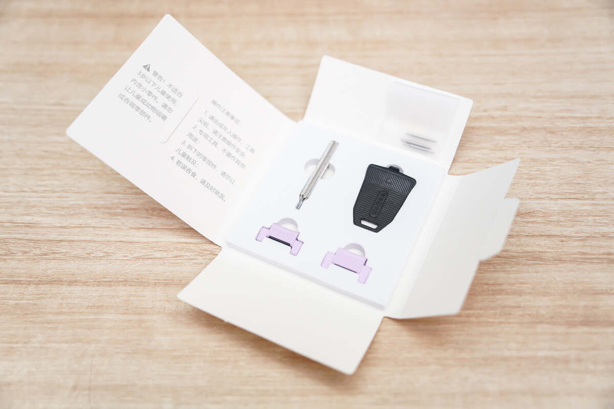 小天才儿童电话手表z7测评,小天才z9手表后面有时闪红光