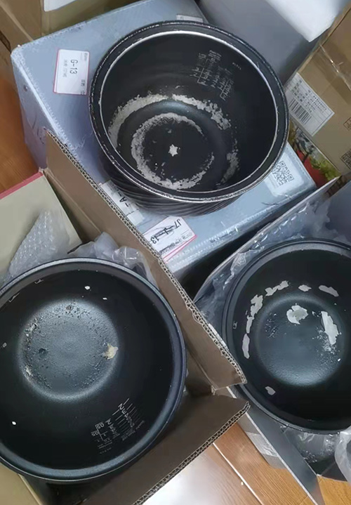 日立电饭煲怎样拆卸维修,日立电饭煲上盖拆解