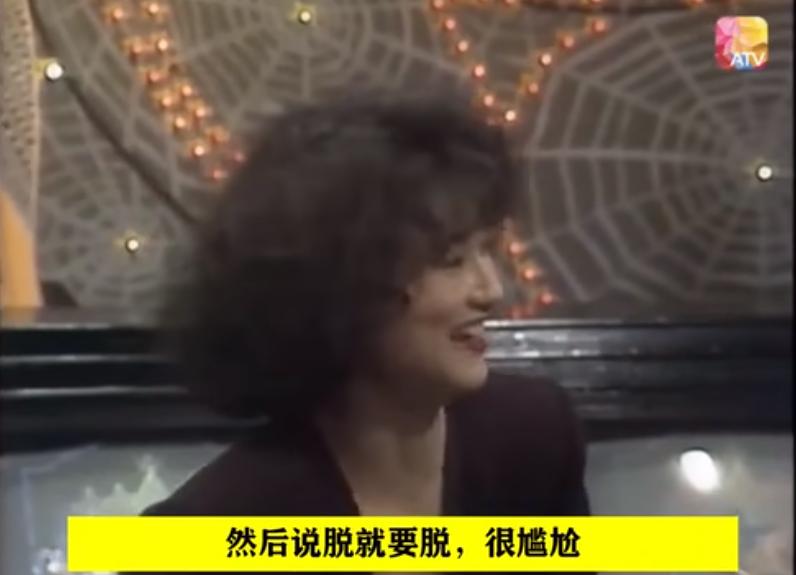 公开揩油女明星的成人档，竟没被封杀？