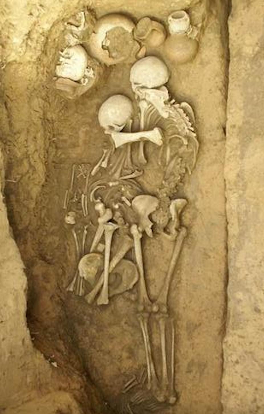 揭秘明朝残忍的活人殉葬,古代活人殉葬极其残忍