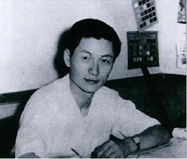 韩国财阀多可怕？娶三老婆、玩弄女星、操控总统，称没人敢审判他