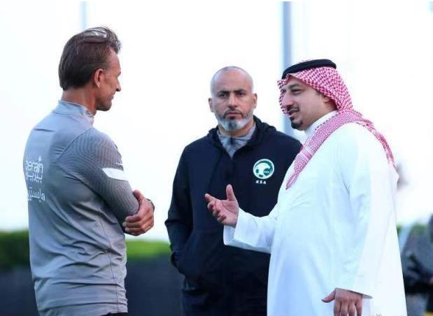 中国女足挑战日本男足比赛,中国男足看女足夺亚洲杯