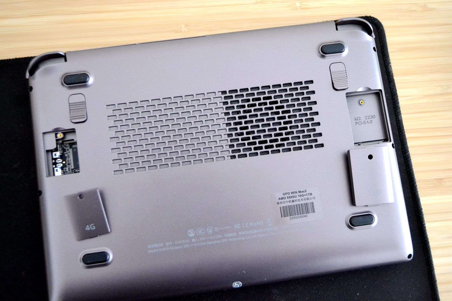 没有独显也能玩3A大作！AMD6800u加持的GPDWINMax2掌机到底有多强