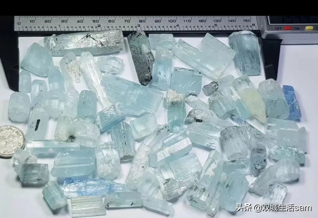 海蓝宝皇室王冠,海蓝宝英国女王王冠