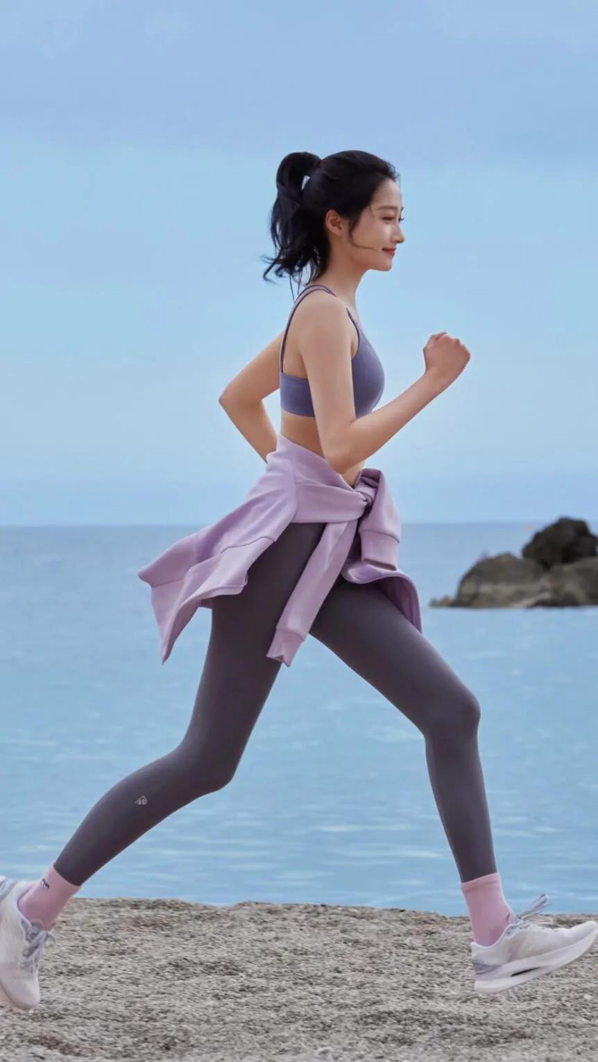 穿瑜伽裤的女明星,女明星推荐的瑜伽裤