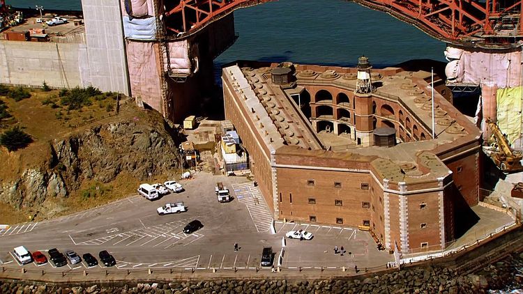 回味旧金山探访成功者的庄园,一种窗口令艾尔卡彭等囚犯备受折磨