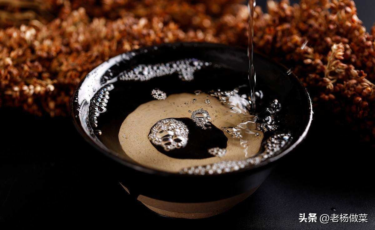 粮食酿酒多少斤出一斤白酒,100斤粮食出多少酒头