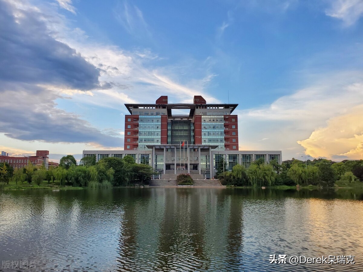 印度理工大学和麻省理工大学,湖南理工学院和长沙理工哪个好