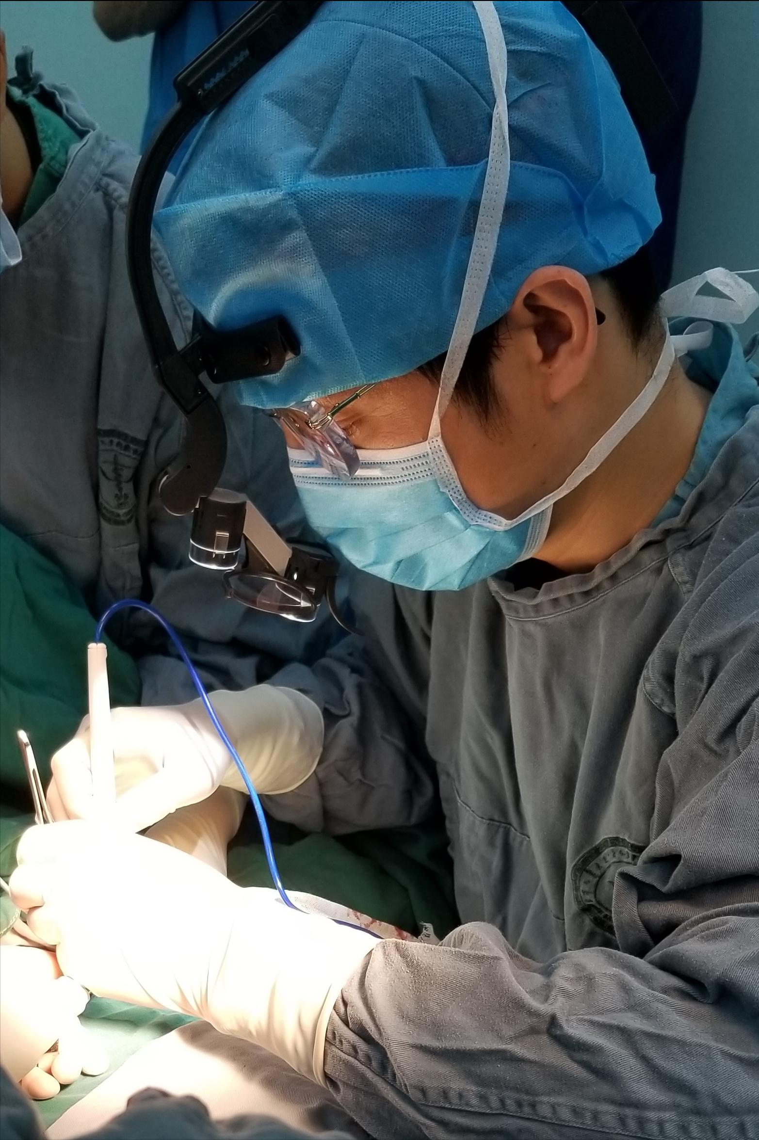 副乳疼痛手术能解决问题吗,天生的副乳需要手术切除吗