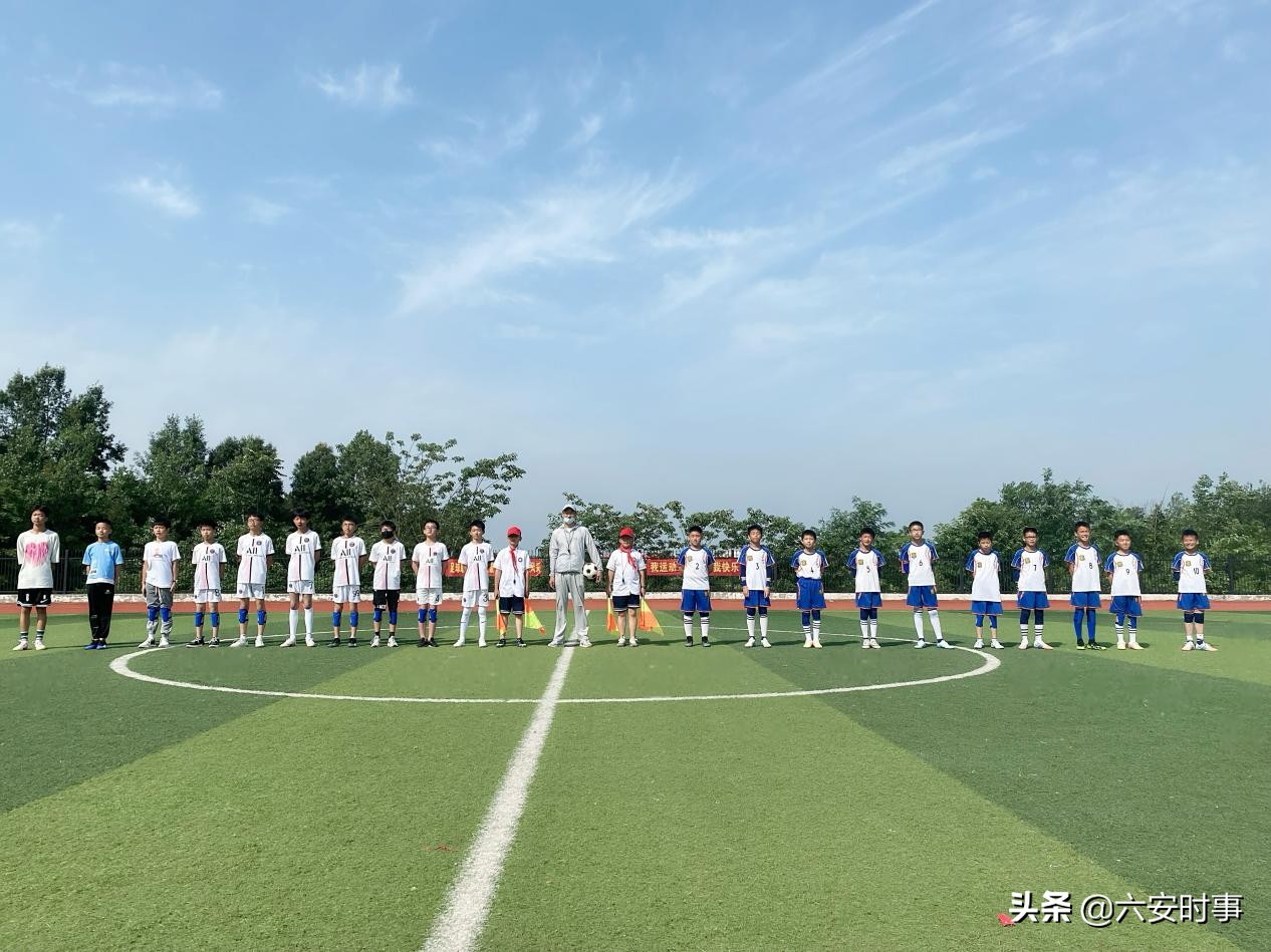 小学校园足球联赛开赛报道,小学校园足球联赛圆满落幕报道