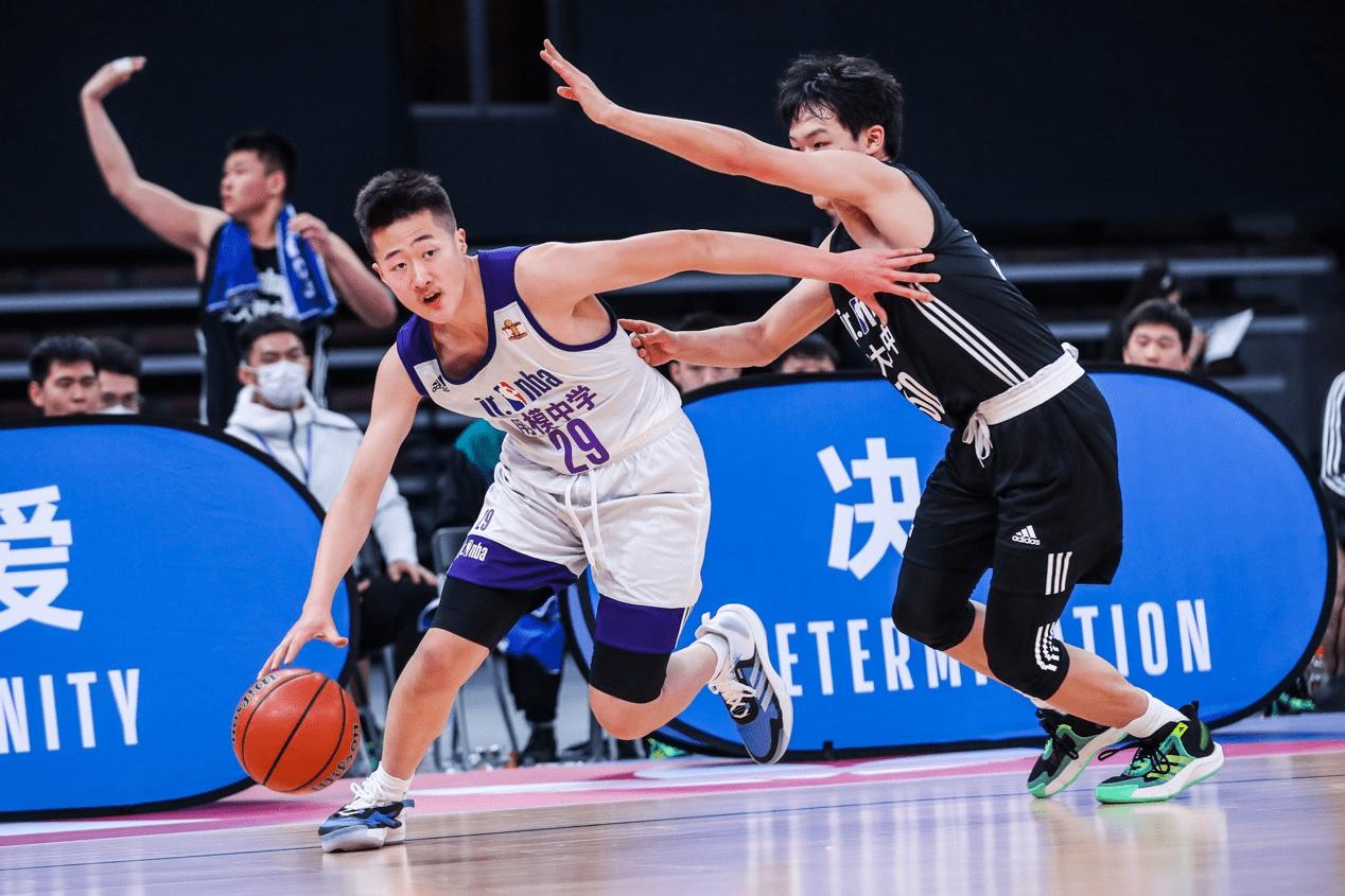 姚明cba各项数据纪录,cba总决赛姚明51分21篮板