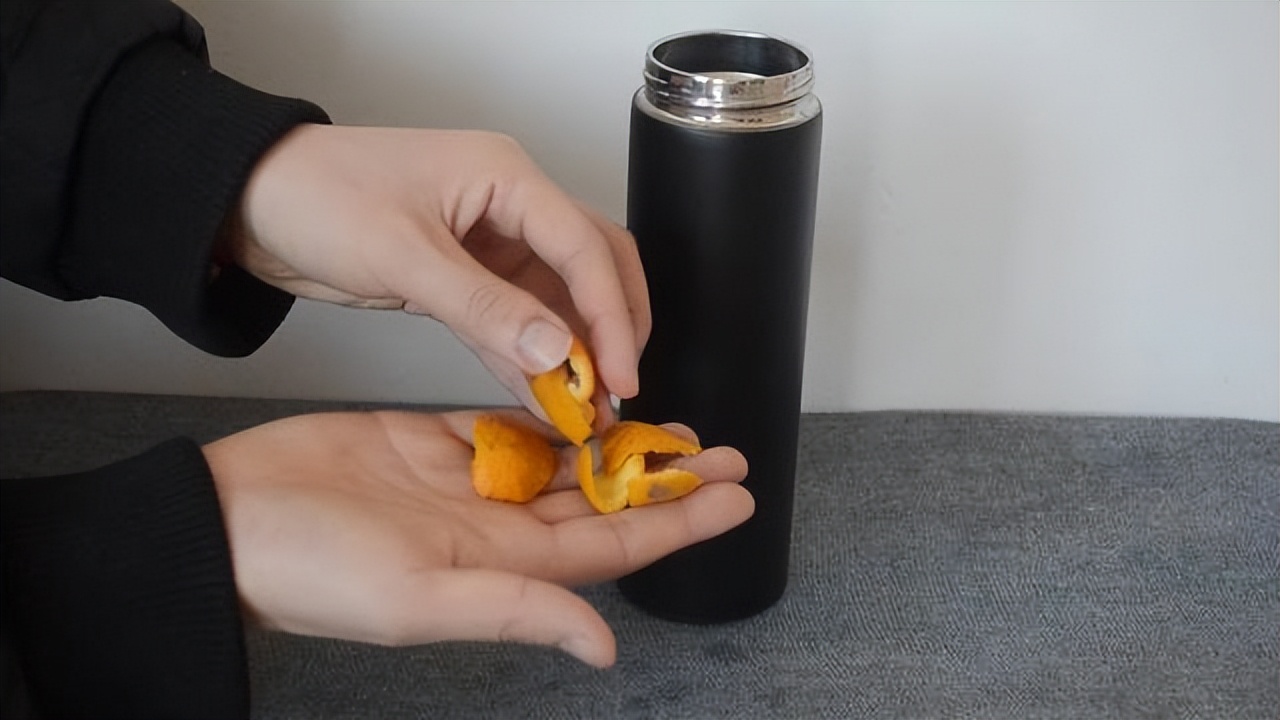 实用烦人的水垢除不掉绝招在这里,保温杯清理开水水垢最简单的方法