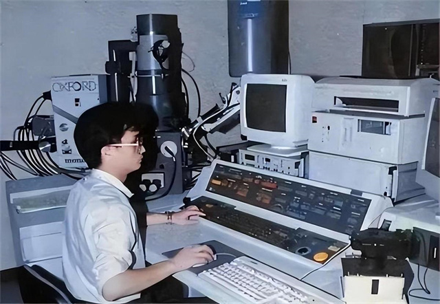 关他就是要我的命！博士自制抗癌药羁押301天，116名患者联名求情