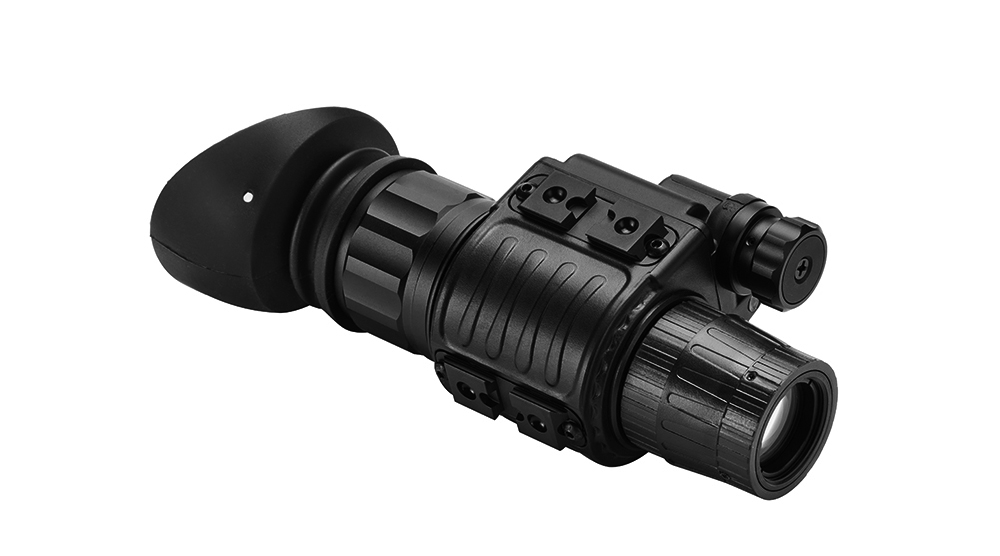 真正的夜视仪解说,带你了解真正的夜视仪