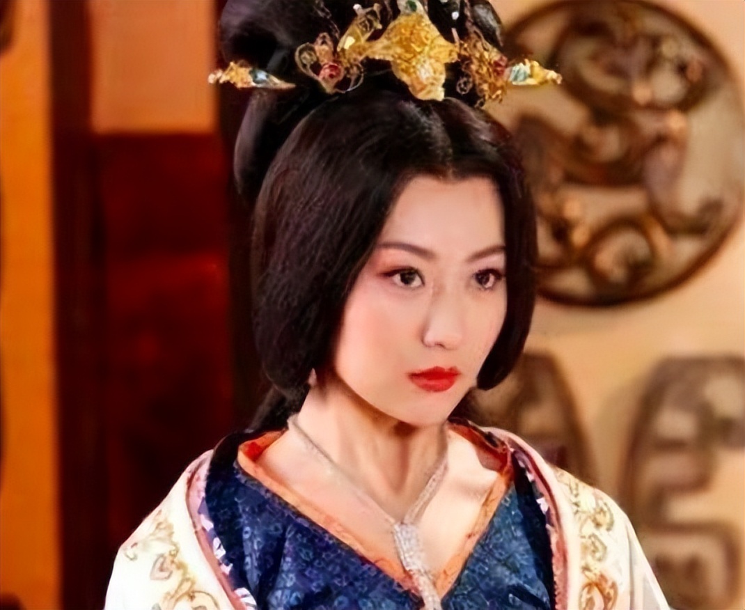 被鲁迅讽刺，都是女人的错，夏姬到底做了什么乱了春秋时期多国