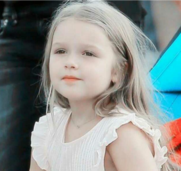 贝克汉姆四个孩子,贝克汉姆三个儿子颜值