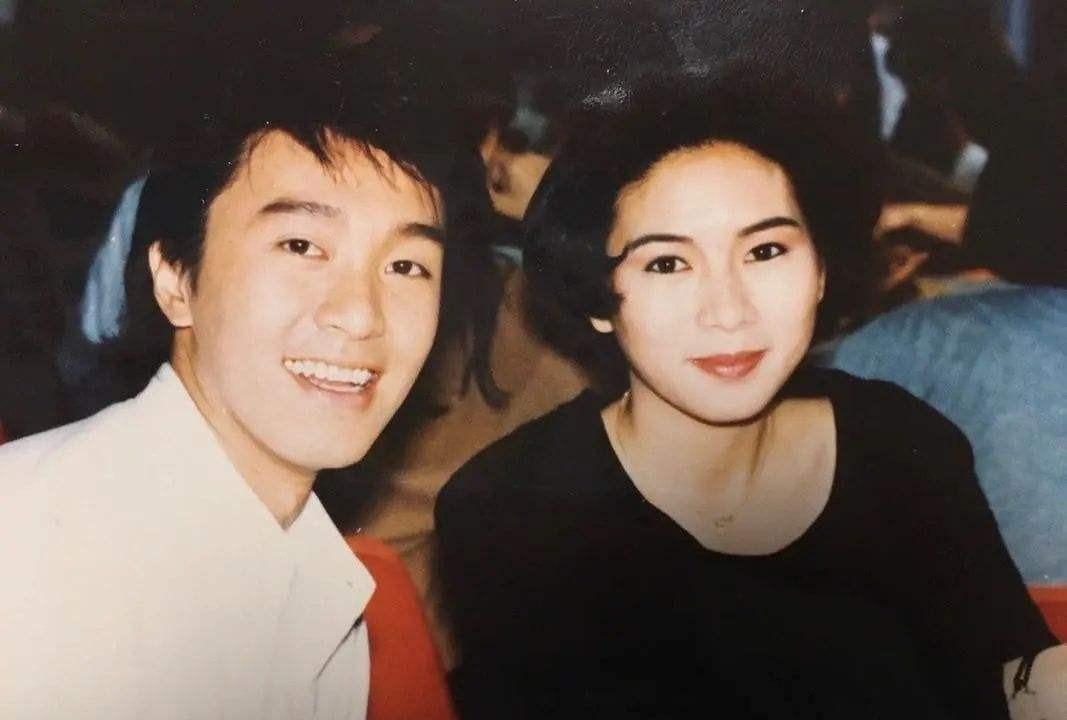 9对“阴阳相隔”的昔日情侣，4个癌症，3个自杀，2个意外