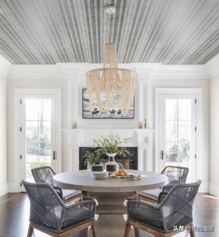 餐桌和椅子颜色选择,家用餐桌转盘怎么选择