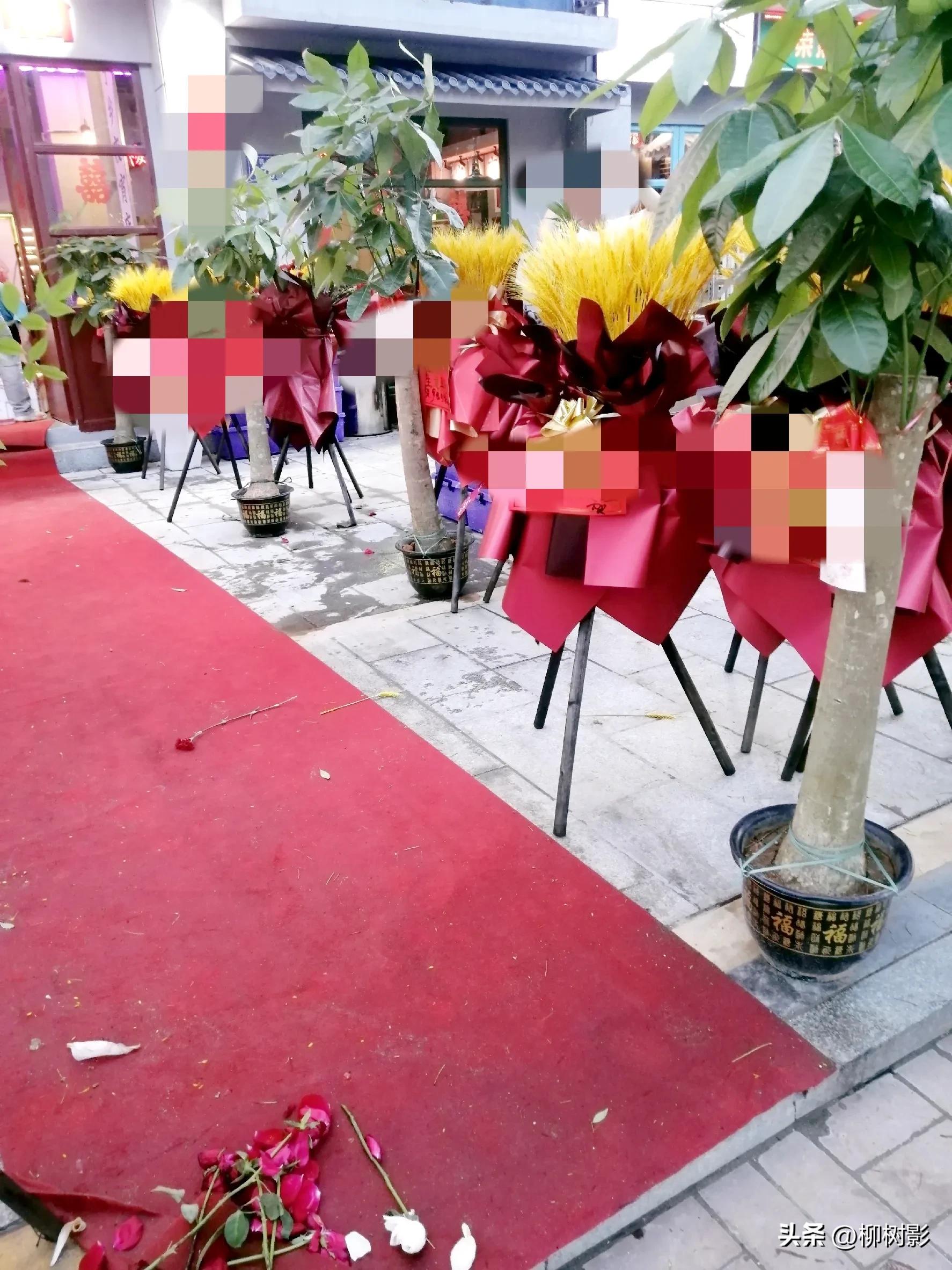 新店开业送鲜花篮改为麦穗花篮了，商铺租金月付，2023年太难了