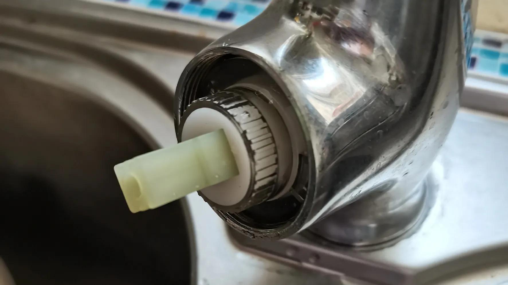 水龙头开关阀芯漏水怎么解决,九牧混水龙头阀芯漏水怎么办