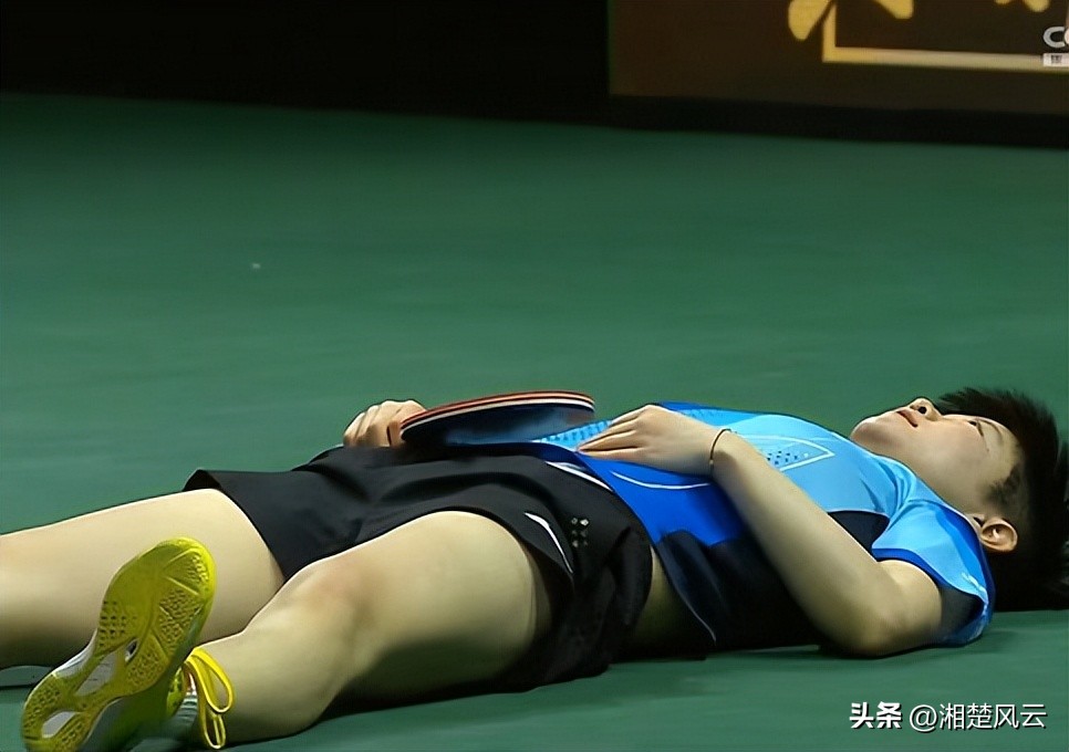 孙颖莎看球赛小表情合集,盘点孙颖莎在赛场上的各种表情包