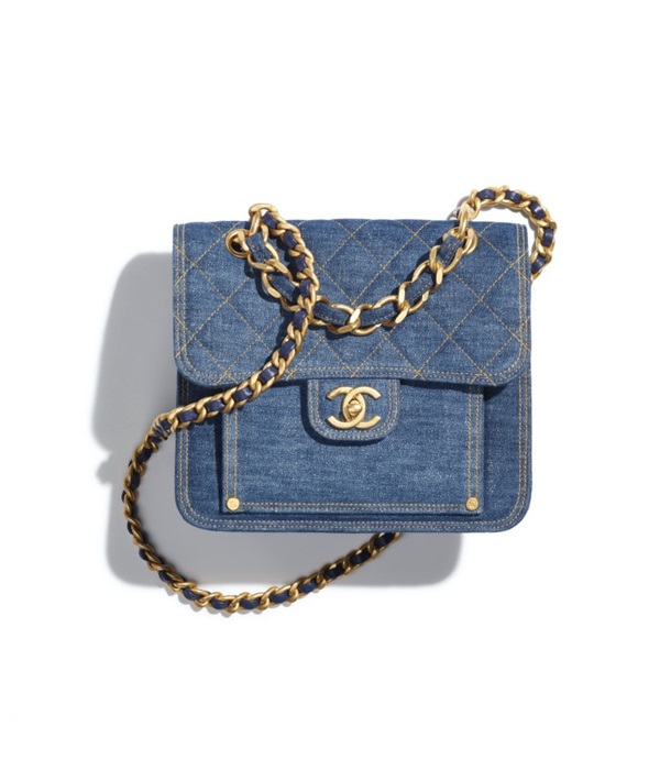 香奈儿chanel官网牛皮包包 (香奈儿官网包包2018冬款包)