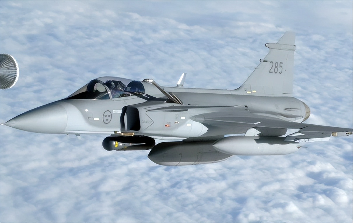 拉美上空再现无人飞艇，哥伦比亚发声力挺中国，委内瑞拉谴责美国