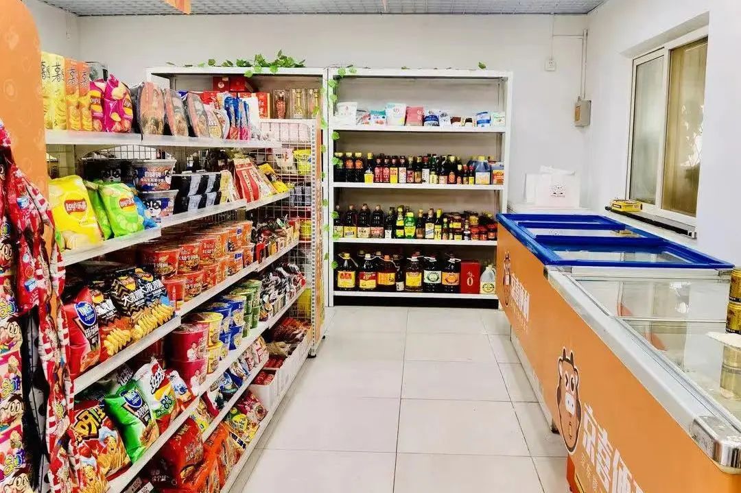 别小看乡村“大脚超市”，一天营业额3000，京东、华冠纷纷入局