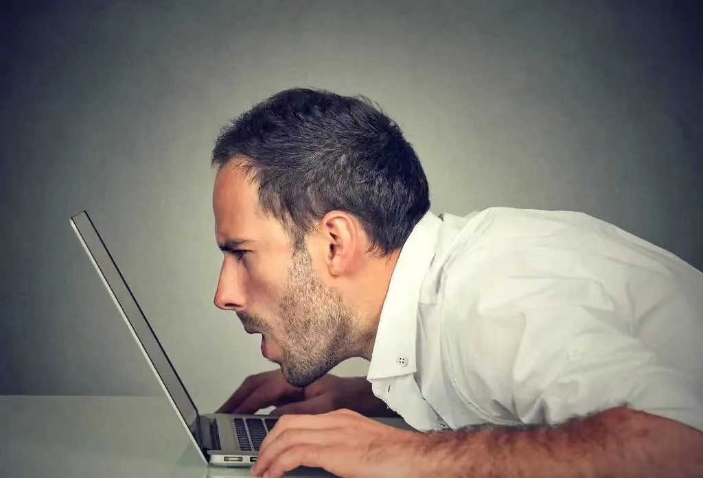 长期在电脑下如何保护眼睛,每天看电脑八个小时怎么保护眼睛