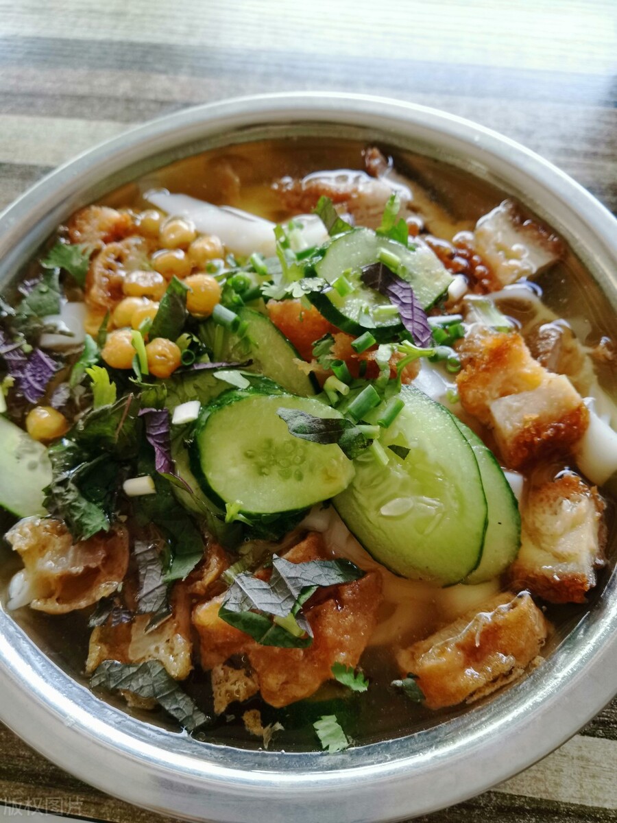 广西特色美食螺蛳粉介绍,广西除了螺蛳粉有什么好吃的特产