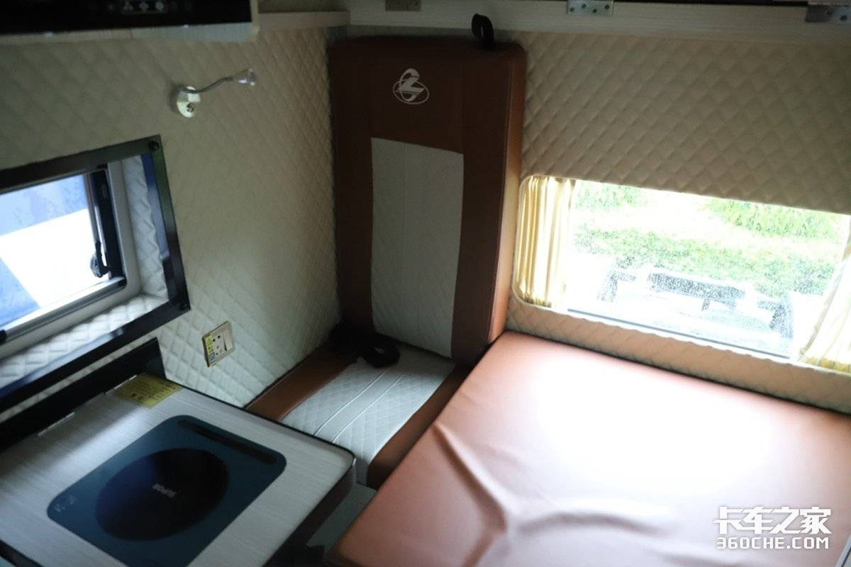 能洗澡做饭的床车,能洗澡带大床的房车