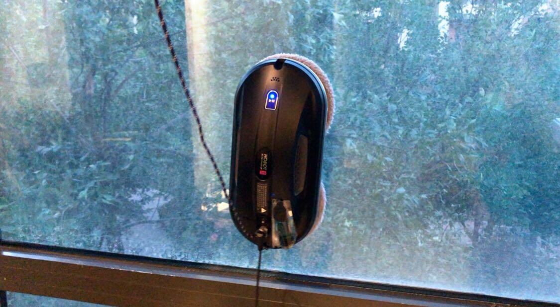 擦窗机器人沉浸式擦窗,擦窗机器人小窗户测评