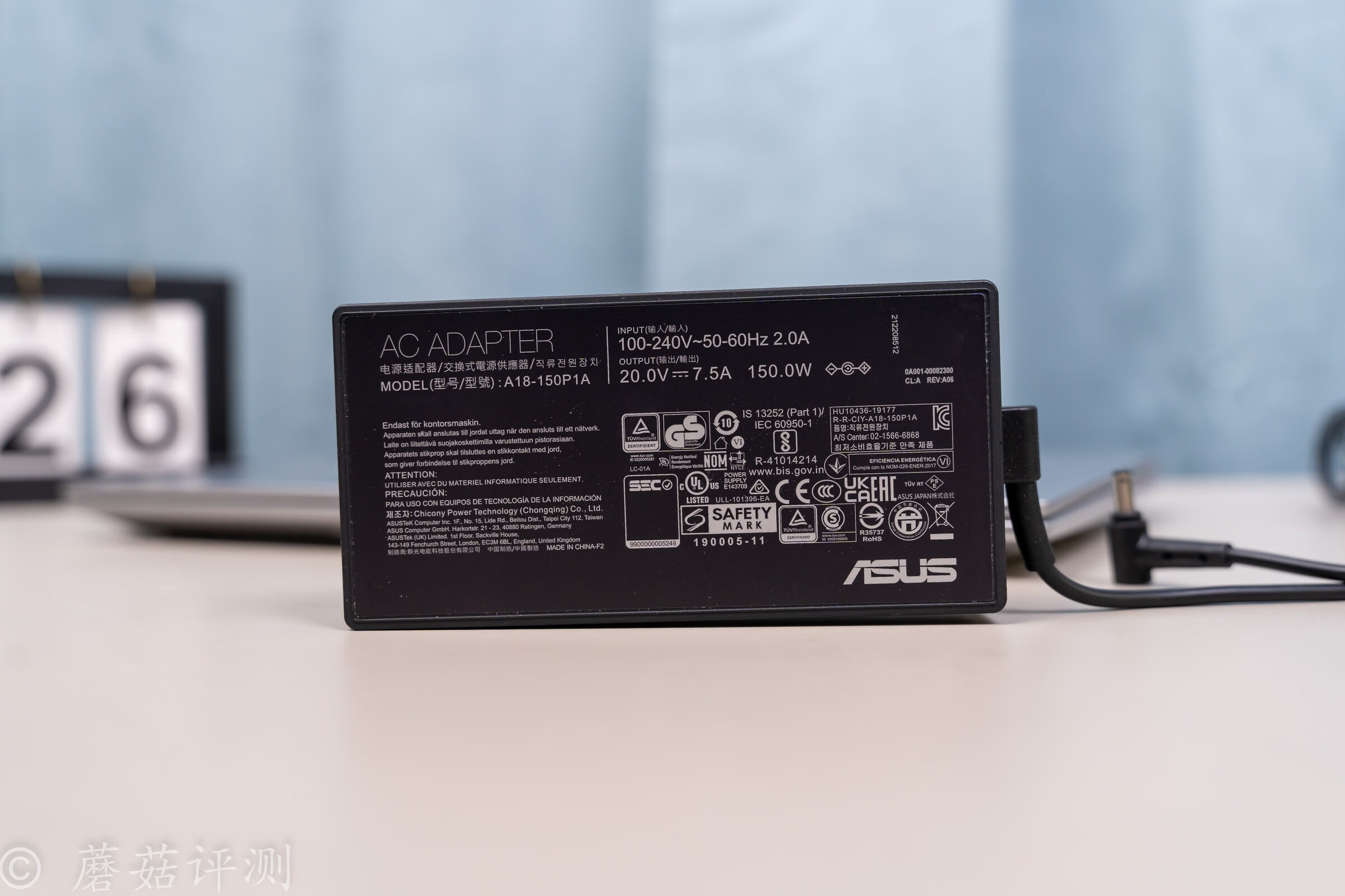 华硕无畏pro15锐龙版和灵耀pro14,轻薄本华硕无畏pro15游戏测评