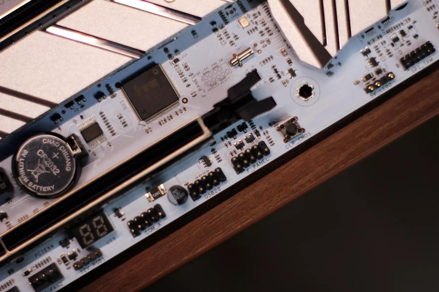 影驰b660m金属大师,影驰b660金属大师主板超外频