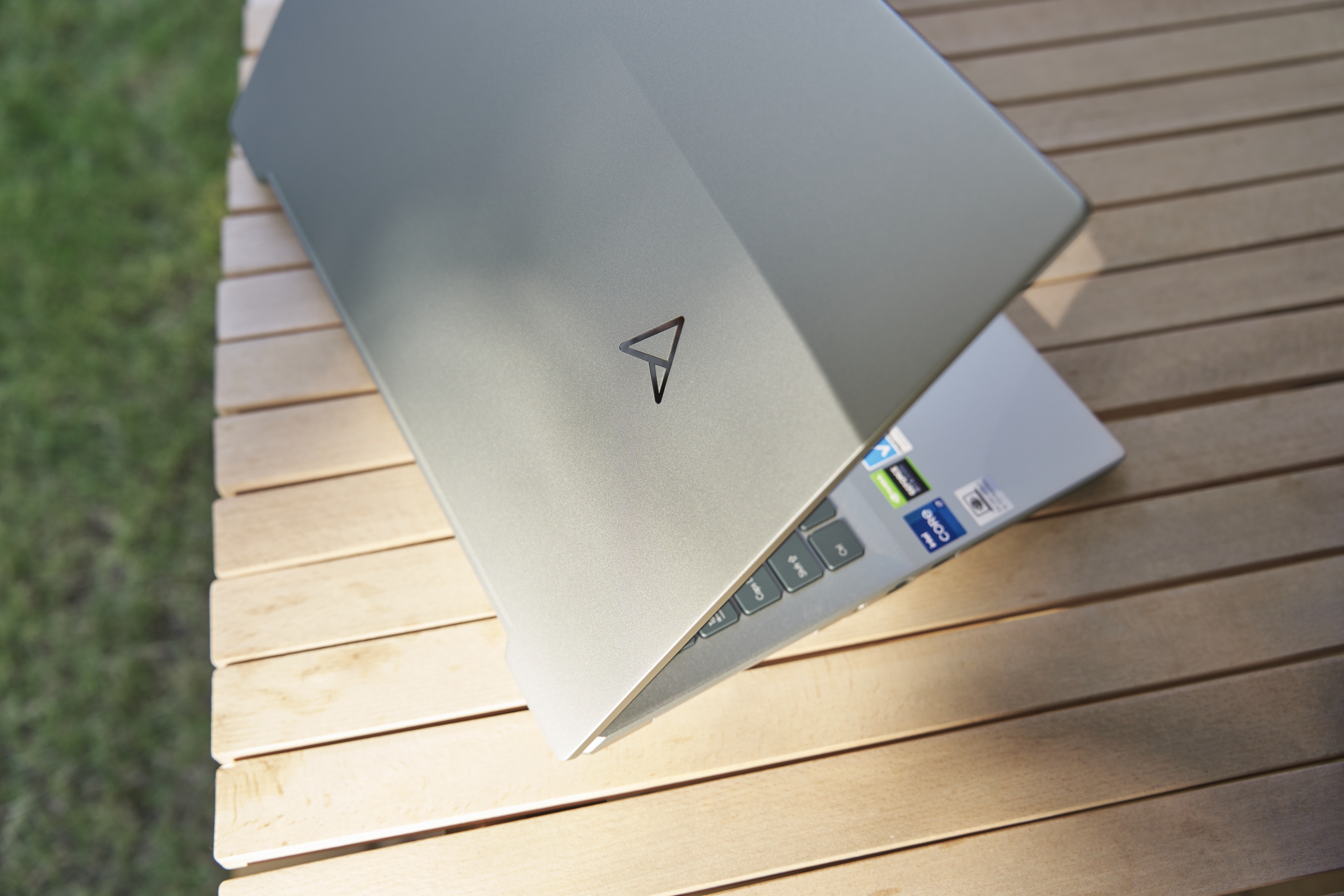 华硕和戴尔笔记本电脑谁的更好了,华硕幻16与戴尔g15对比