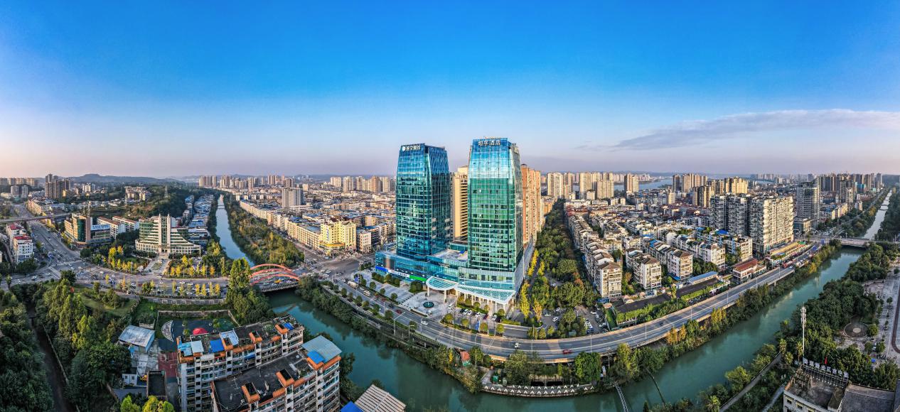 坦诚迎宾，孚面春风，坦孚酒店正式启幕成遂宁时尚潮流新地标