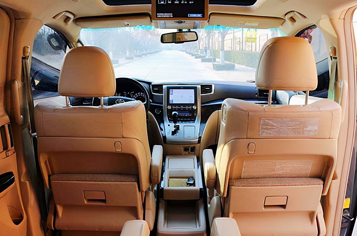 成都租考斯特豪华商务车,成都租考斯特哪家好