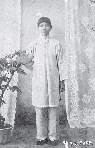 老照片纪念宋庆龄诞辰129周年