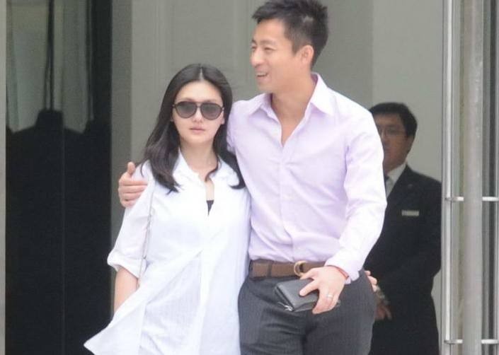 大S一家欺人太甚？汪小菲终于不再隐忍，离婚大戏还没有结束