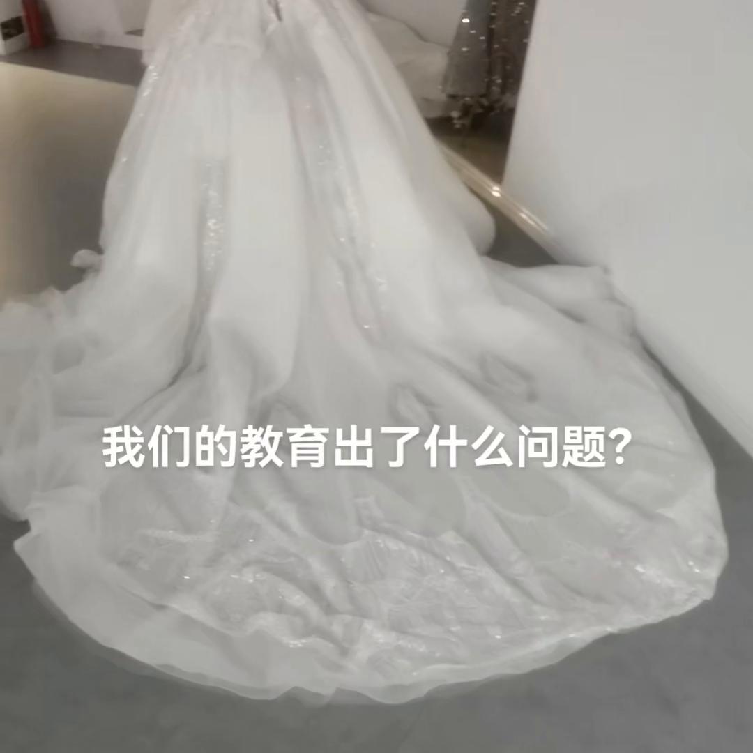 老师发孩子朋友圈家长怎么评价,家长写一段对老师的评价