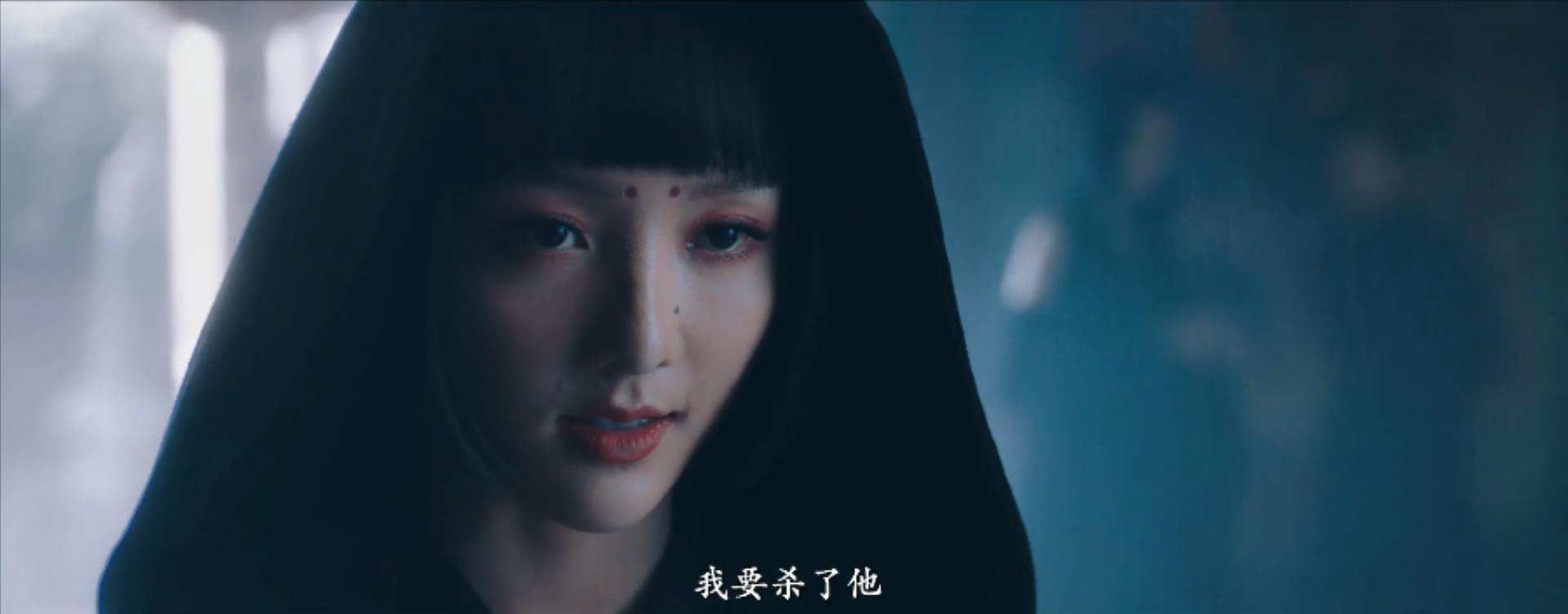 女配露大腿，反派成X战警，同样《华英雄》，胡兵比郑伊健差远了