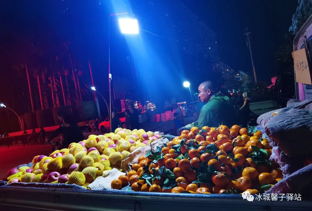 海南九所夜市,三亚九所夜市