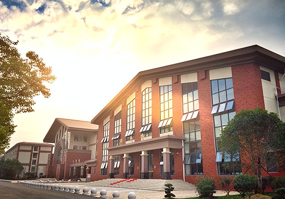 上海师范大学天华学院2023年度高层次人才招聘启事