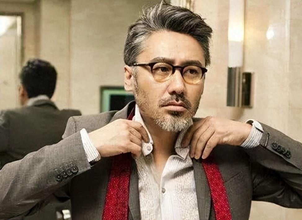 近20年来七大著名的桃色新闻，个个劲爆，撕开娱乐圈最不堪的一面