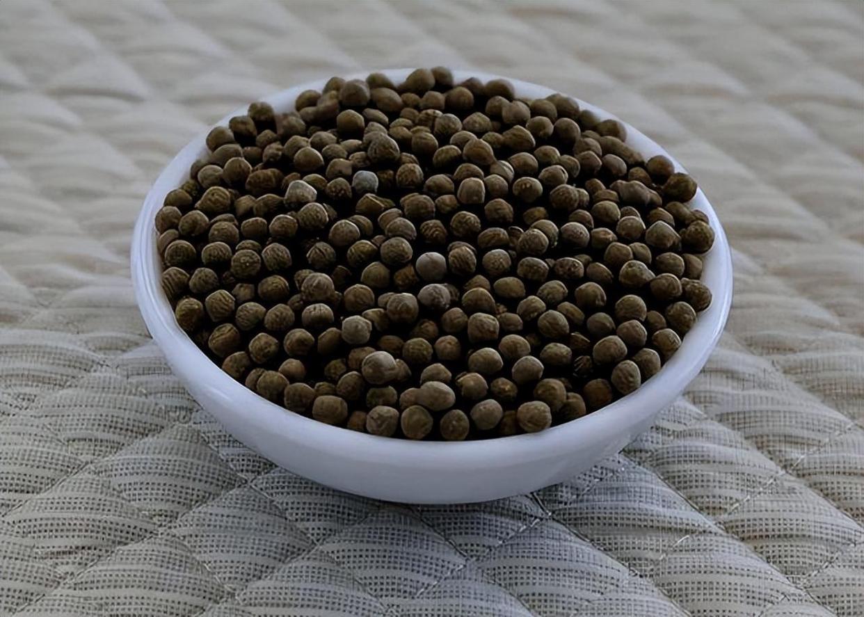 逍遥丸治疗女性肝气郁结吗,逍遥丸的功效40岁女人吃好吗