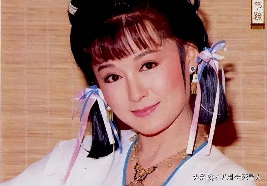 年过三十的女明星今昔对比图,今昔对比70后女星