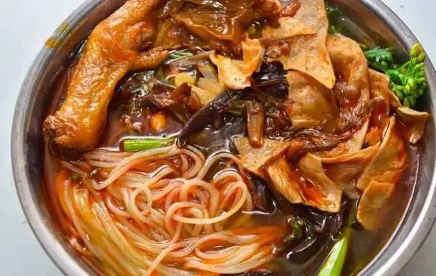 柳州确食有趣螺蛳粉网红店,柳州最值得去的螺蛳粉店