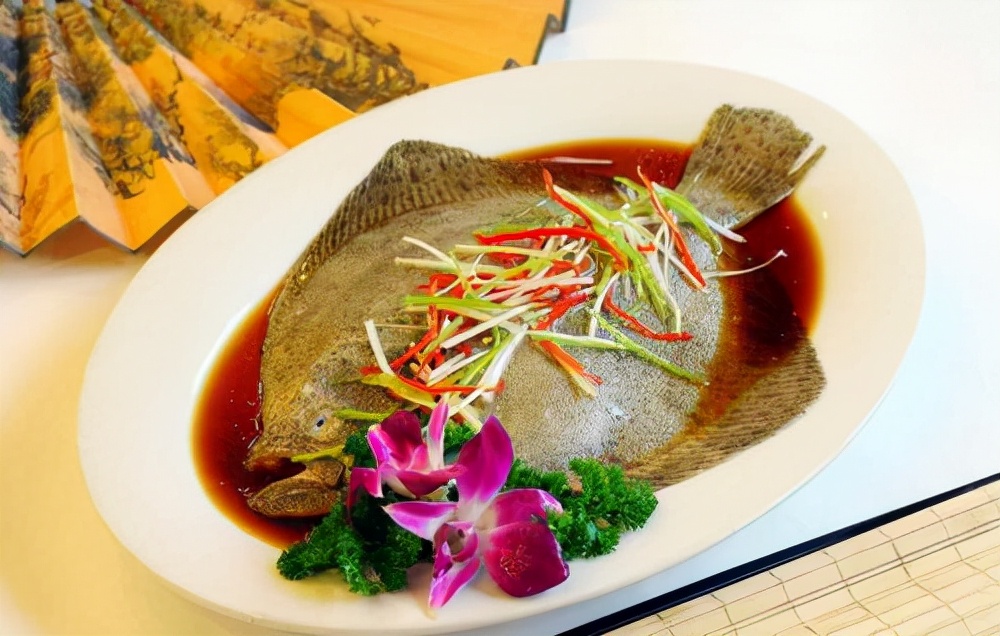 清蒸多宝鱼的做法教程及营养价值,史上最简单的清蒸多宝鱼的做法